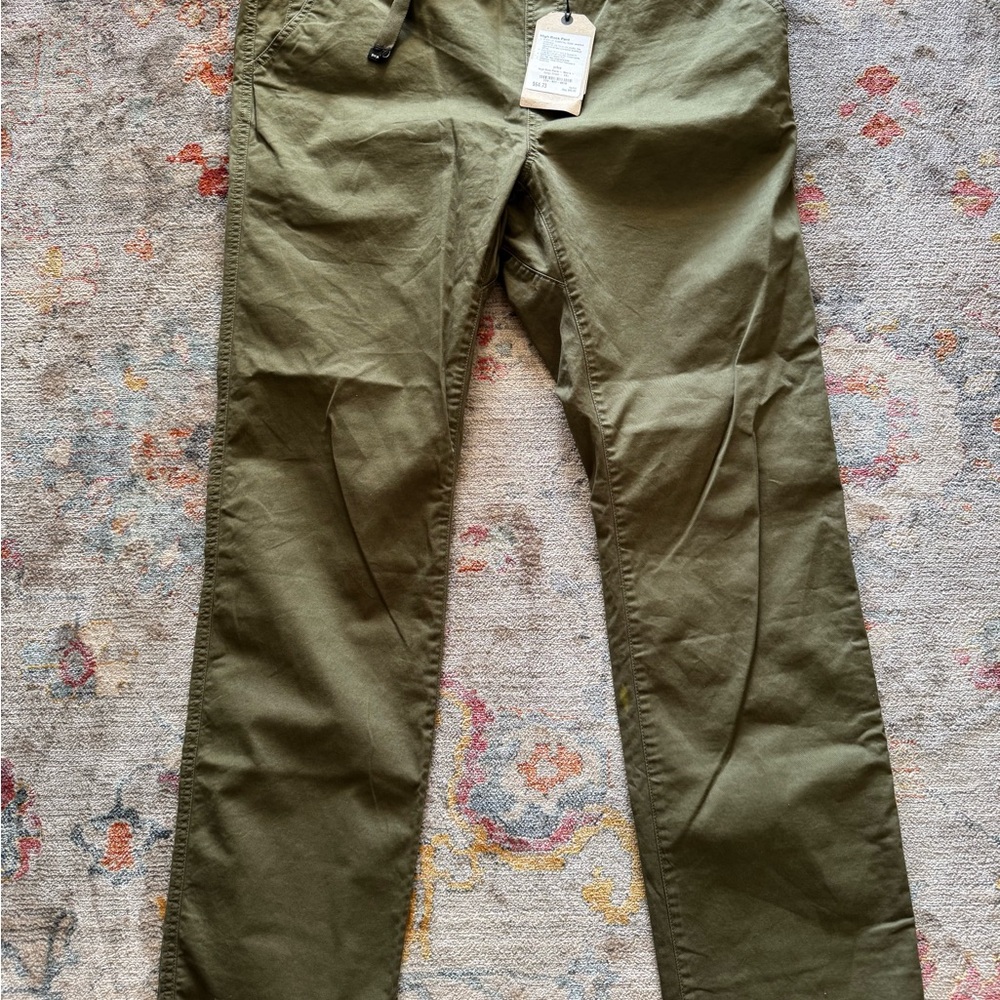 Prana Men's Khaki Green Chinos